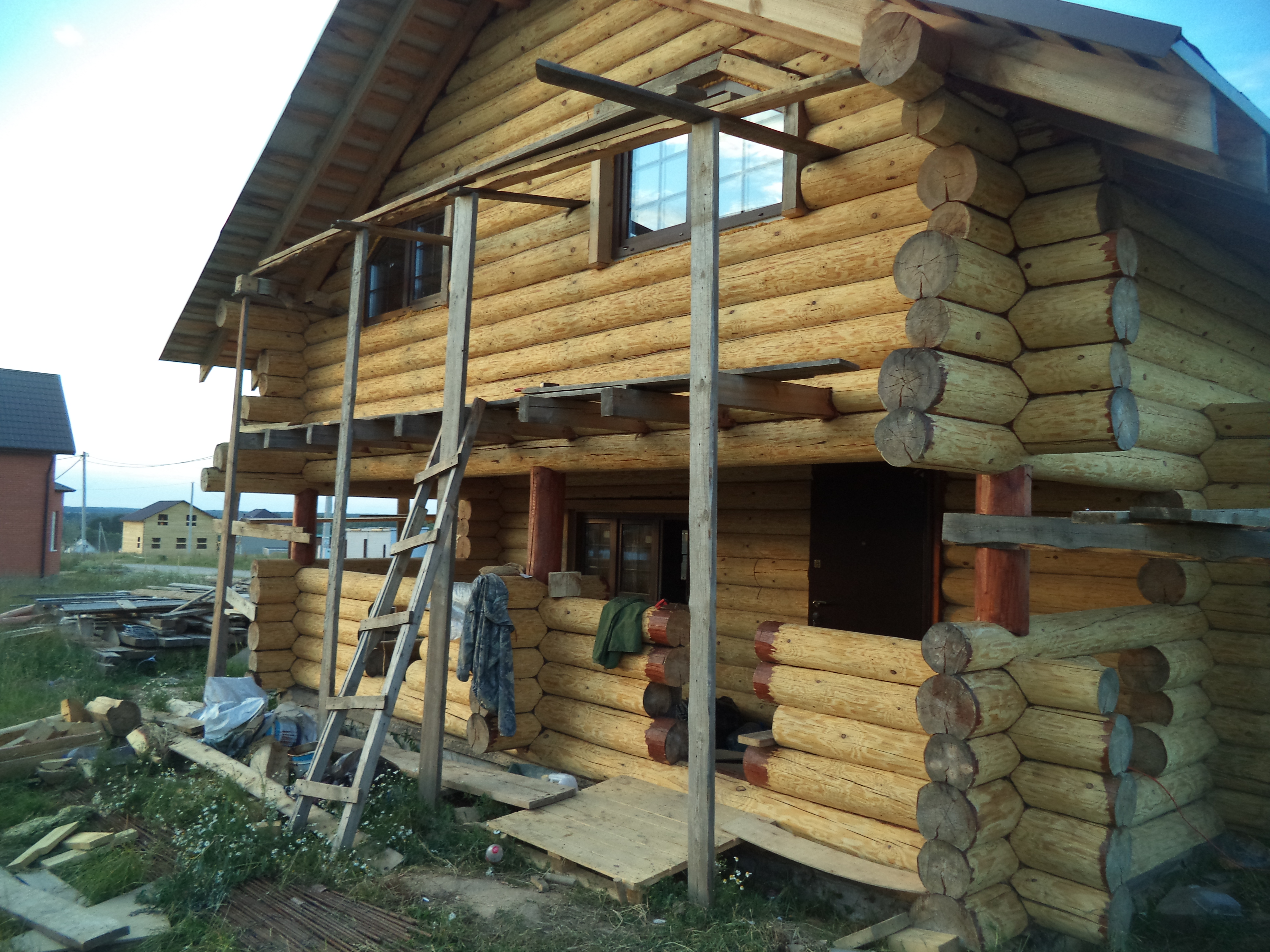 Новая крыша для бревенчатого дома